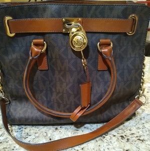 Large Michael Kors Hamilton
